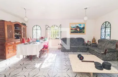 Casa com 5 quartos à venda na Rua João Fleury Silveira, --, Vila Constança, São Paulo