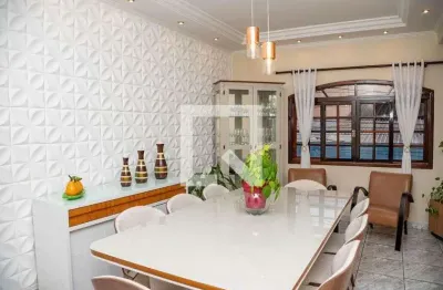 Casa com 3 quartos à venda na Rua Graciliano Ramos, --, Centro, Diadema