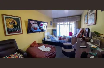 Casa com 3 quartos à venda na Rua Padre José Antônio Ibiapina, --, Cipava, Osasco