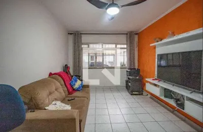 Casa com 4 quartos à venda na Rua Topázio, --, Centro, Diadema