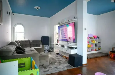 Casa à venda em são paulo-sp, jardim da saúde: 4 quartos, 3 suítes, 3 banheiros, 6 vagas, 300m². venha conferir!