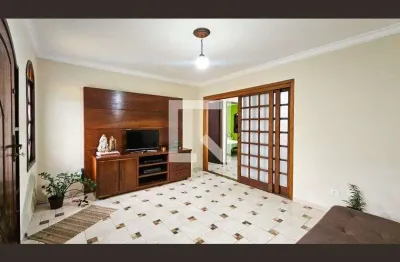 Casa com 3 quartos à venda na Rua Herbert Erich Kremer, --, Jardim Paqueta, São Paulo