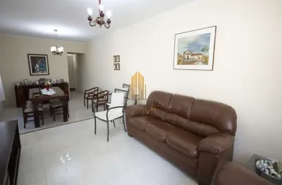Ipiranga, casa triplex de 176m² com 3 dormitórios, 1 suíte, 3 vagas.