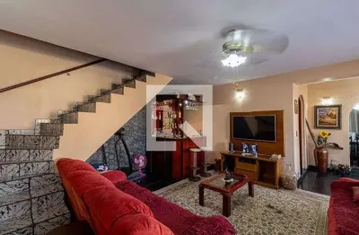 Casa em condomínio fechado com 3 quartos à venda na Rua Mandaguaí, --, Vila Ré, São Paulo