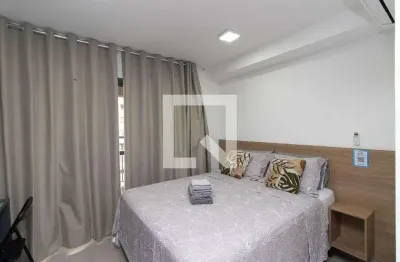 Kitnet / Stúdio à venda na Rua dos Ferroviários, --, Vila Gustavo, São Paulo