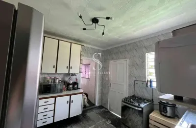 Ipiranga, Casa Residencial de 165m² com 3 dormitórios, 1 suíte, 2 vagas.