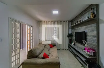 Casa com 3 quartos à venda na Avenida Bolonha, --, Jaguaré, São Paulo