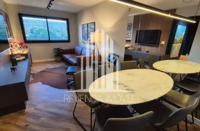 Apartamento à venda em Indianópolis, São Paulo-SP: 3 quartos, 2 banheiros, 70m² de área. Venha conferir!