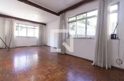 Casa com 3 quartos à venda na Rua Cláudio Rossi, --, Cambuci, São Paulo