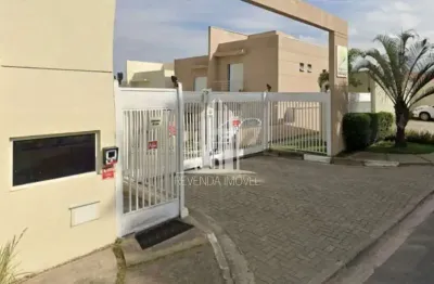 Casa de 3 quartos à venda em condomínio na Granja Viana, Cotia-SP: 1 suíte, 2 banheiros, 2 vagas, 100 m². Venha conferir!