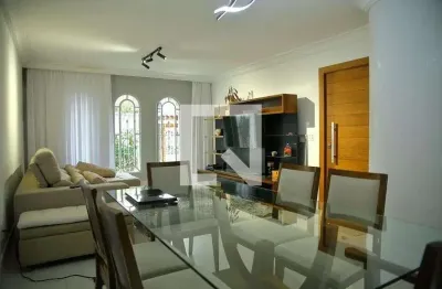 Casa com 3 quartos à venda na Rua Virgílio Miraglia, --, Nova Petrópolis, São Bernardo do Campo