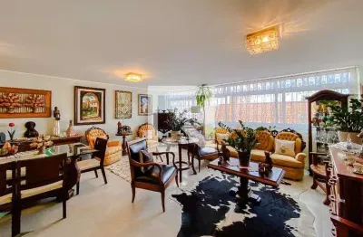 Casa com 3 quartos à venda na Rua Gaspar Fernandes, --, Cambuci, São Paulo