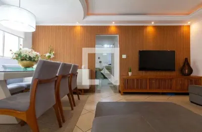 Casa com 4 quartos à venda na Rua das Angélicas, --, Ponte Rasa, São Paulo