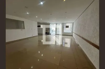 Casa com 3 quartos à venda na Rua Santa Úrsula, --, Centro, Barueri