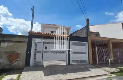 Linda Casa à Venda na Lapa de Baixo, São Paulo-SP: 3 Quartos, 2 Suítes, 4 Banheiros, 2 Vagas, 199 m² de Área