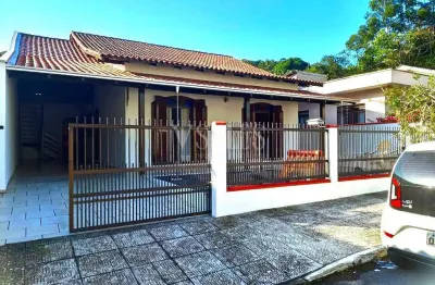 Imóvel em uma das regiões mais desejadas de itajaí, próximo às praias e ao centro