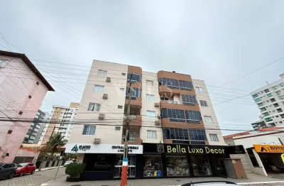 Mobiliado, perto do mar! com internet inclusa. aluguel em navegantes/ gravata