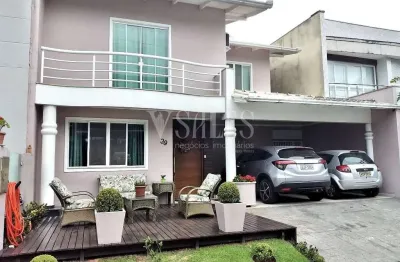 Seu novo lar: casa em condomínio com piscina - 4 quarto e suite