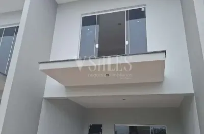 Execelente geminado em penha, perto do parque beto carrero, e perto das belas praias do litoral.