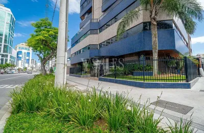 Imponente apartamento no centro de itajaí – 269m² mobiliado e decorado