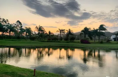 Terrenos no renomado costão golf disponíveis para compra