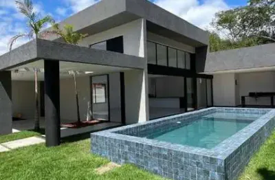 Casa em condomínio fechado com 4 quartos à venda na rua saramonete, guarajuba, camaçari, 600 m2 por r$ 1.100.000