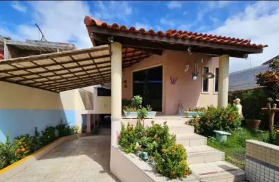 Casa com 3 quartos à venda na avenida brigadeiro alberto costa matos, pitangueiras, pitangueiras, lauro de freitas, 340 m2 por r$ 690.000