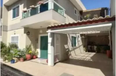Casa em condomínio fechado com 4 quartos à venda na avenida luiz tarquínio pontes, pitangueiras, lauro de freitas, 140 m2 por r$ 690.000