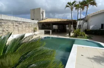 Casa em condomínio fechado com 3 quartos à venda na rua praia de aratuba, vilas do atlantico, lauro de freitas, 840 m2 por r$ 1.750.000