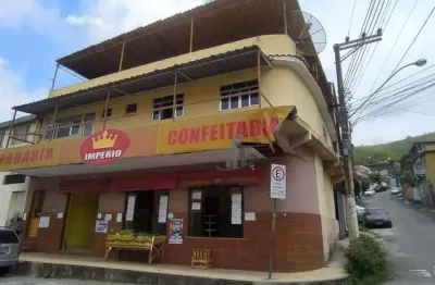 Excelente imóvel composto por um apartamento e uma loja no bairro açude ii, em volta redonda!!!.