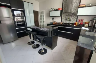 Maravilhosa casa duplex com 3 quartos à venda, 273 m² por r$ 1.850.000 - morada da colina - volta redonda/rj