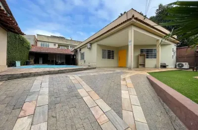 Espetacular Casa com SENSACIONAL Área de Lazer - Jardim Amália II - Volta Redonda/RJ