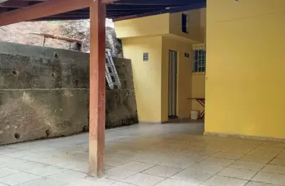 Casa com 3 quartos à venda na Avenida Albo Chiesse, 290, Centro, Barra Mansa