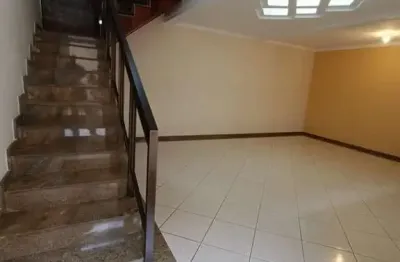 Maravilhosa casa com 2 quartos à venda por R$ 500.000 - Monte Castelo - Volta Redonda/RJ
