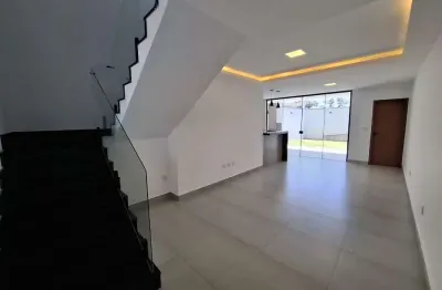 Maravilhosa Casa com 3 quartos à venda, 186 m² por R$ 880.000 - Jardim Belvedere - Volta Redonda/RJ