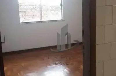 Excelente casa linear à venda no bairro jardim amália, em volta redonda!!