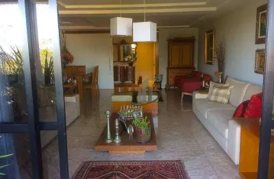 Maravilhoso apartamento à venda no bairro jardim amália, em volta redonda!!