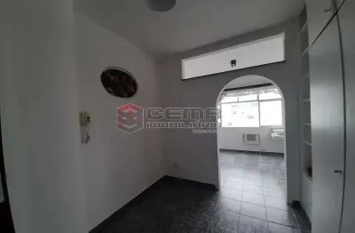 Kitnet / stúdio para alugar na rua general cristóvão barcelos, laranjeiras, rio de janeiro, 26 m2 por r$ 1.700