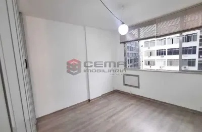 Kitnet / stúdio para alugar na rua senador vergueiro, flamengo, rio de janeiro, 29 m2 por r$ 2.800