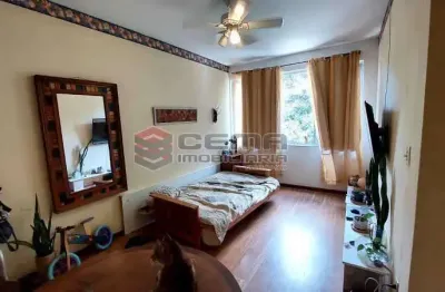 Apartamento com 2 quartos à venda na rua pereira da silva, laranjeiras, rio de janeiro, 67 m2 por r$ 530.000