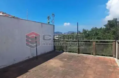 Casa com 4 quartos à venda na rua hermenegildo de barros, santa teresa, rio de janeiro, 233 m2 por r$ 900.000