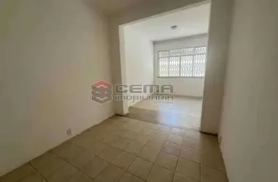 Kitnet / stúdio à venda na rua voluntários da pátria, botafogo, rio de janeiro, 26 m2 por r$ 250.000