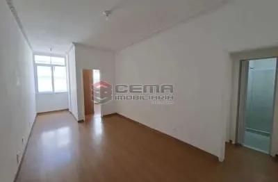 Apartamento com 2 quartos para alugar na Rua Marquês de Paraná, 187, Flamengo, Rio de Janeiro