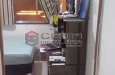 Kitnet / stúdio à venda na rua riachuelo, centro, rio de janeiro, 15 m2 por r$ 300.000