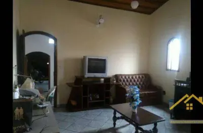 Sobrado com 3 dormitórios à venda, 206 m² por R$ 850.000,00 - Parque São Vicente - Mauá/SP