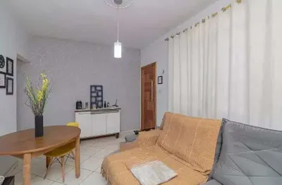 Casa térrea de 171m² na vila pires em santo andré: 3 dormitórios, quintal amplo e edícula