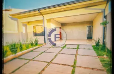 Casa fantastica bem localizada, construida com o mais alto padrão construtivo