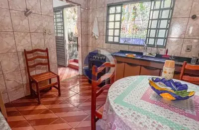 Casa com 2 quartos à venda na Validio Rossi 86, Jardim Planalto, São Sebastião do Paraíso