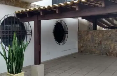 Sobrado de alto padrão na ponta da praia  5 quartos | silvia simone imóveis