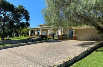 Casa térrea de alto padrão à venda no condomínio chácara natureza em foz do iguaçu.